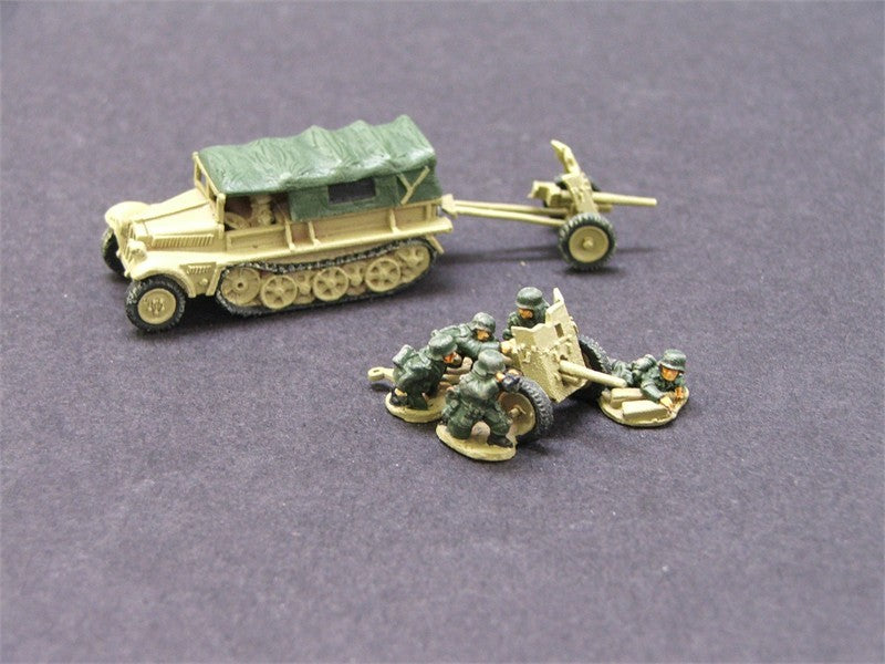 Sdkfz 10 with Pak 36 37mm A/T gun
