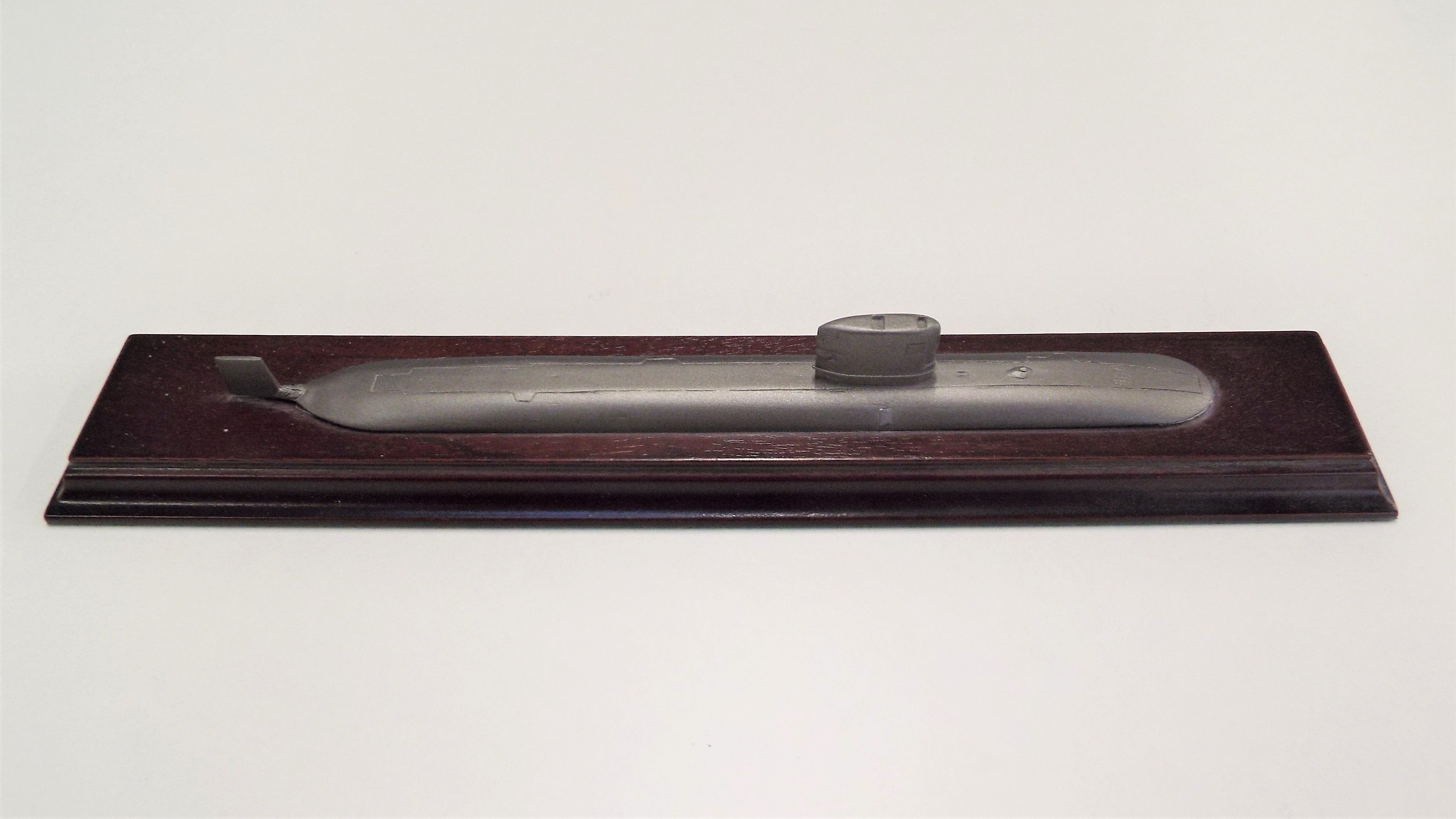 Trafalgar Class Submarine (1983) No Nameplate/Sonar - *Clearance*